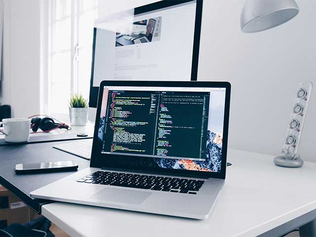 Cum să îți creezi un site web profesionist pas cu pas